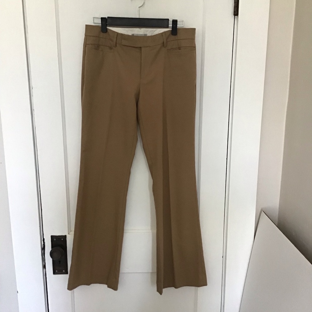 GAP Tan Boot Cut Pants - Modern Boot - size 6 regular
- awesome condition!